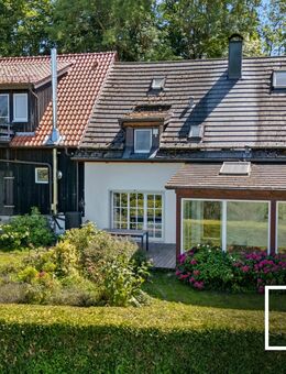 Sofort bezugsfertig! Modernisiertes Bauernhaus mit großem Garten, Scheune und traumhafter Aussicht - Mistelgau