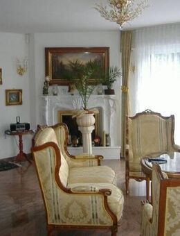 Ein- bis Zweifamilienhaus in Overath-Steinenbrück mit wunderschöner Aussicht - Overath