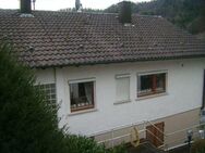 Wohnhaus mit 2 Garagen und Carport in Aistaig! - Oberndorf (Neckar)