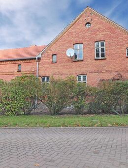 Provisionsfrei für den Käufer … „Dreiseitenhof in Grüner Lage“ - Wokuhl-Dabelow