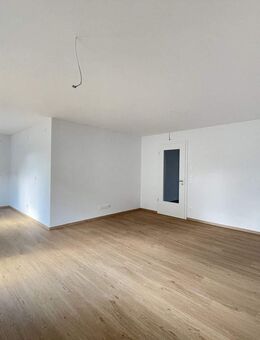 ***Erstbezug - 2-Zimmer Gartenwohnung*** - Regensburg