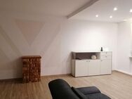+++ SOFORT BEZIEHBAR+++ Wunderschöne, modernisierte 4-Zimmer-Wohnung mit großformatiger Einbauküche und zwei Bädern - Crailsheim