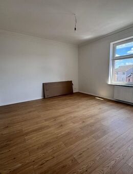 Frisch renovierte 4,5 Raum Wohnung auf der Augustastraße - Duisburg