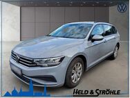 VW Passat Variant, 1.5 TSI, Jahr 2022 - Neu Ulm