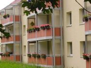 3-Raum-Wohnung mit Balkon und die Grundschule im Wohnumfeld - Chemnitz