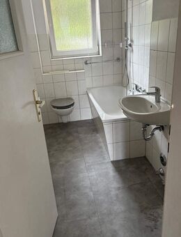 Schöne helle und sofort verfügbaren, 3 Zimmerwohnung zu vermieten - Kutzleben