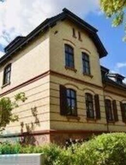 Topsaniertes, ehemaliges Pfarrhaus - harmonisches Zuhause für Generationen mit flexibler Nutzung - Halle (Saale)