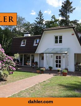 Einzigartiges Immobilienensemble in herrlicher Lage - Stilvoll wohnen auf 7.500 m² mit Bachlauf - Stelle