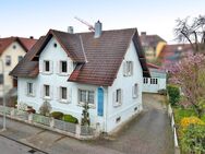 Historisches Zweifamilienhaus mit Nebengebäuden, Bauplatz & Bauerngarten in Achern-City - Achern