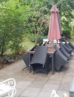 **Charmante 3-Zimmer-Wohnung mit Balkon in einer Anlage für betreutes Wohnen zentral gelegen** - Kriftel