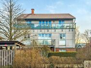 Anleger aufgepasst! Moderne DG-Wohnung mit Galerie und Balkon - Bad Segeberg