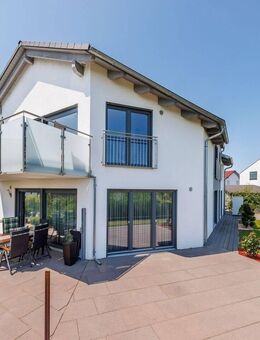 !!Feldrandlage! Neuwertig!! **Zweifamilien- /Mehrgenerationenhaus mit Top-Ausstattung** - Bad Friedrichshall