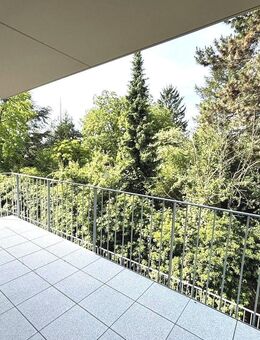 Seniorenfreundliche 4-Zimmer-Wohnung mit Aufzug, Einbauküche und Sonnenbalkon - Wiesbaden