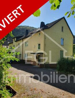 Mehrfamilienhaus in traumhafter Lage unterhalb der Burgruine Hohenstein - Hohenstein (Hessen)
