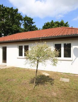 Leben auf einer Ebene - stilvoller Bungalow mit Doppelgarage und sonnigem Südwestgarten - Falkensee