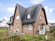 Aparte Obergeschosswohnung mit Kamin in toller Lage - Wenningstedt-Braderup (Sylt)