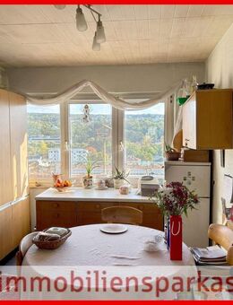 Zentral und vermietet: Wohnung im denkmalgeschützen Mehrfamilienhaus! - Pforzheim