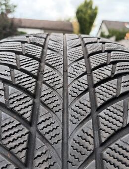 1x Bridgestone Blizzak 245 45 R19 102V M+S Winterreifen Reifen - Kupferzell