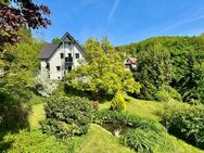 Vermietet und modernisiert: Attraktives Dreifamilienhaus in idyllischer Hanglage - Bad Oeynhausen