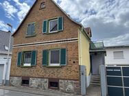 Freistehendes Einfamilienhaus als Wohnung, mit neuwertigem Wannenbad, nahe Bahnhof (fußläufig!) von Groß-Gerau/ Dornheim! - Groß Gerau