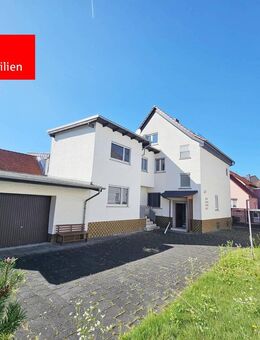 Wohnen mit Perspektive: Zweifamilienhaus auf WEG-Grundstück mit viel Raum - Rodgau