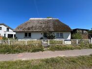 Reetgedecktes Haus an der südlichen Boddenkette in Fuhlendorf - Fuhlendorf (Mecklenburg-Vorpommern)