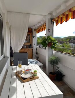 SUPERSCHÖNE BARRIEREFREIE 4-ZI-WOHNUNG mit Sonnen-Balkon, EBK und Traumausblick: Sofort Bezugsfrei! - Müllheim