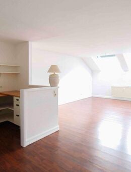 Charmanter Rückzugsort - Moderne DG-Wohnung mit 3 Zimmern in Leimen - Leimen (Baden-Württemberg)