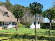 Liebhaber Objekt - Charmantes reetgedecktes Landhaus in exponierter Lage mit großzügigem Grundstück - Warmsen
