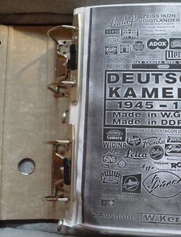 Ordner mit 345 Seiten Kameras von 1945 - 1986 - Korschenbroich
