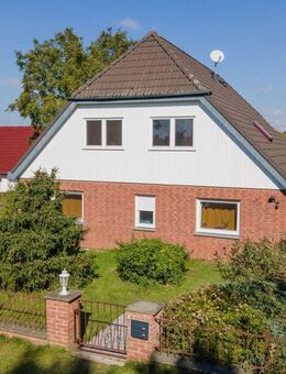 Einliegerwohnung, moderne Einbauküche & Bäder, Balkon, großer Garten: Einfamilienhaus Garzau-Garzin - Garzau-Garzin