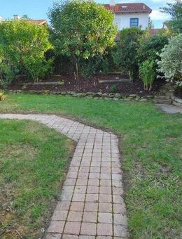 Charmantes Einfamilienhaus in ruhiger, begehrter Lage - ideal für Familien. - Dingolfing