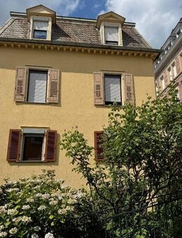 "Viel Platz fürs Geld - Modernisierungsbedürftige 4,5-Zi.-Maisonette mitten in Baden-Baden" - Baden-Baden