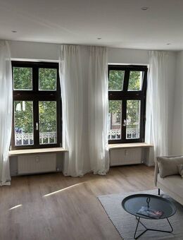 Stillvolle 2 Zimmer-Altbauwohnung - Kernsaniert in Bestlage - Wiesbaden