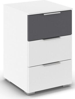 rauch Nachtkommode Nachttisch Nachtkonsole Nachtschrank ASTANA (Breite 40 cm / Höhe 61 cm), mit 3 geräumigen Schubladen, Kantengriff in Alufarben MADE IN GERMANY