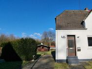 EINFAMILIENHAUS MIT TERRASSE - STELLPLÄTZE - GROSSER GARTEN VON DER STRASSE ZUGÄNGLICH - Herten