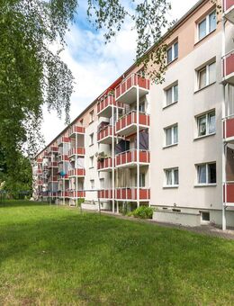 Erstbezug nach Sanierung - 3RWE mit Balkon und Dusche - Merseburg