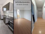 Interesse? Drei Zimmer-Wohnung mit Balkon und EBK - Plauen