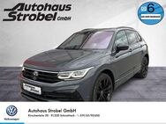 VW Tiguan 2.0 TDI DSG 4M "BLACK STYLE" R-Line AHK Navi LED-Matrix Pano Head up! - Schnaittach