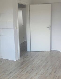 Attraktive renovierte 2-Zimmer-Wohnung! - Marl (Nordrhein-Westfalen)