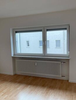 Wunderschöne 2 Zimmer Wohnung in Oberrad - Frankfurt (Main)