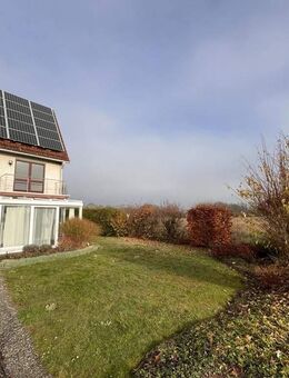 Im Alleinauftrag! Unverbautes 6-Zimmer Reihenendhaus mit Garten in Neutraubling - Neutraubling