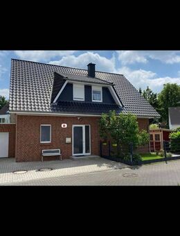 Geräumiges, gepflegtes 4-Zimmer-Haus mit gehobener Innenausstattung in Gelsenkirchen Hassel - Gelsenkirchen