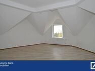 Extravagant & frisch saniert! 2,5-Zimmer DG-Wohnung in Duisburg-Neumühl - Duisburg