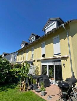 Exklusiv ausgestattetes Reihenendhaus inkl. Garage und grüner Oase in zentraler Lage von Durmersheim! - Durmersheim