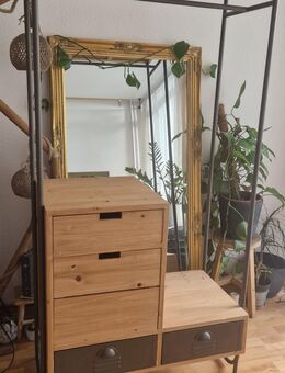 Kleiderschrank - Holz Industrial - Berlin
