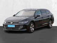 VW Passat Variant, 2.0 TDI Elegance Dig, Jahr 2024 - Lehrte