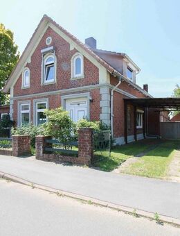 Großartiger Garten, gemütliche Räumlichkeiten und genügend Stellplätze! - Sankt Michaelisdonn