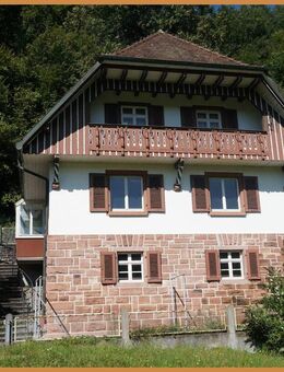 Idyllisches Einfamilien-Wohnhaus mit traumhaftem Grundstück in ruhiger Wohnlage ! - Oberharmersbach