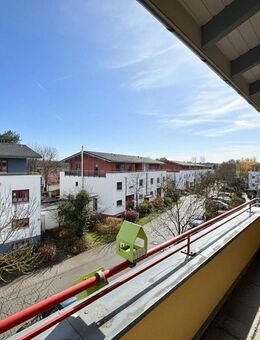 Nuthetal: Helle DG-Wohnung mit zwei Terrassen - Nuthetal